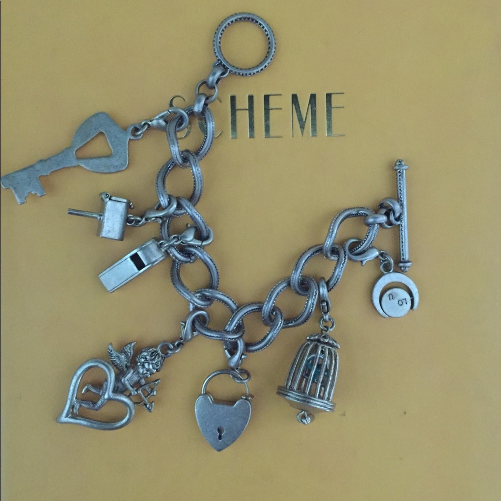 Jewelry. Charm bracelet